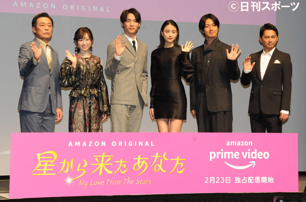 Amazonオリジナルドラマ「星から来たあなた」配信記念プレミアイベントに出席した、左から光石研、福原遥、福士蒼汰、山本美月、工藤阿須加、今井翼（撮影・松尾幸之介）