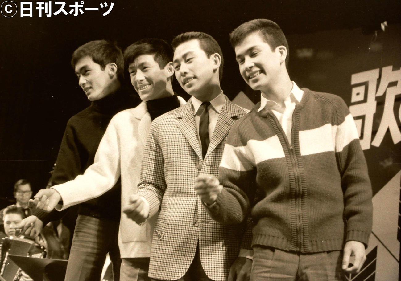 1964年、”夢の共演”が実現した、左から西郷輝彦さん、舟木一夫、橋幸夫、三田明