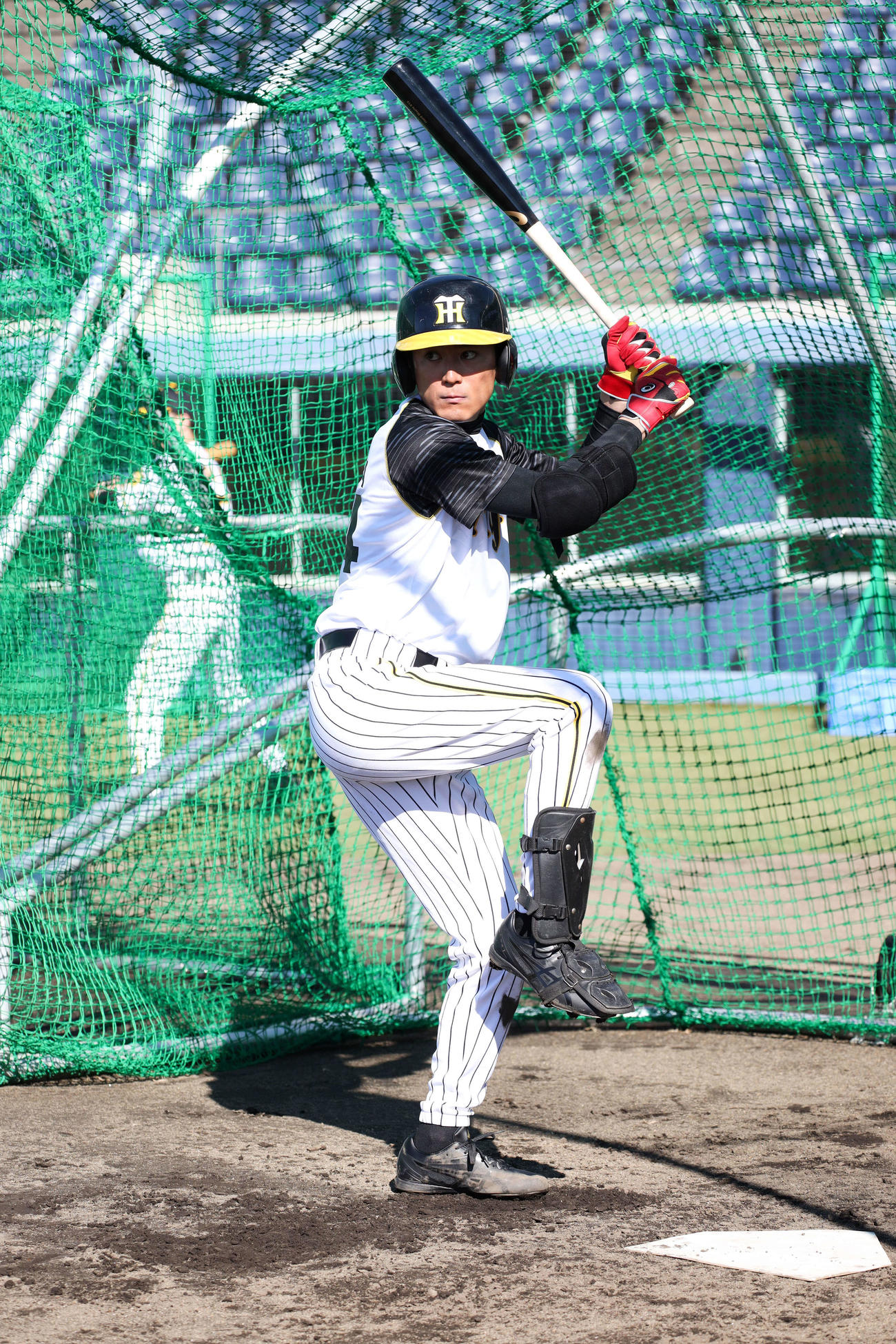 3月13日放送のテレビ朝日系ドキュメンタリードラマ「奇跡のバックホーム」で主演する間宮祥太朗