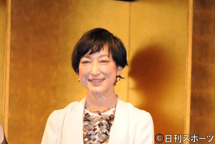 緒川たまき（2022年1月撮影）