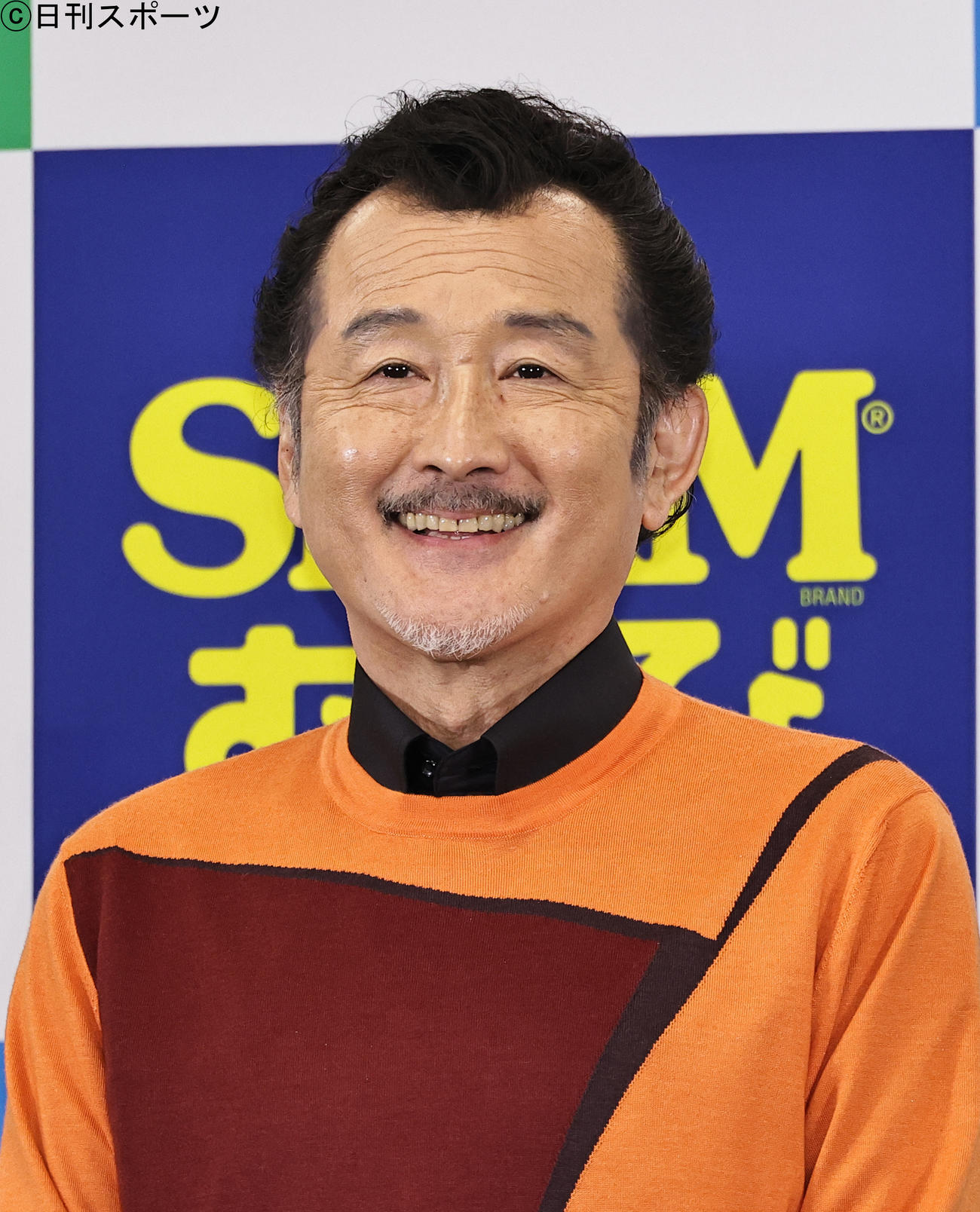 「ファミマ春のおむすび祭り」キャンペーンでトークする吉田鋼太郎（撮影・中島郁夫）