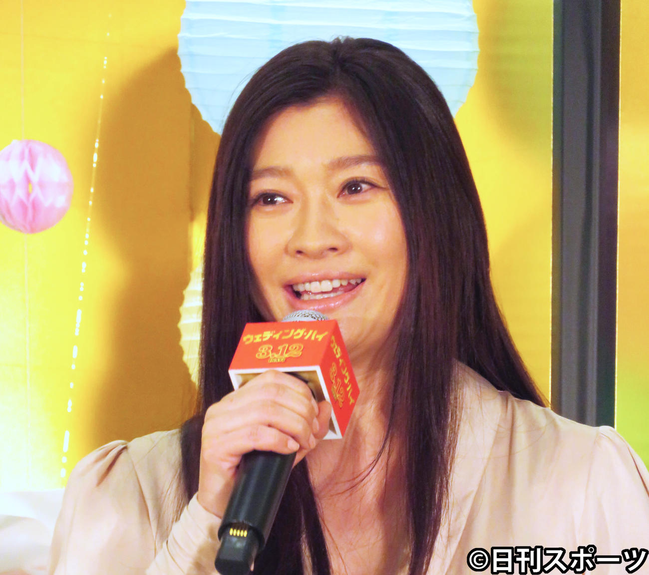 映画「ウェディング・ハイ」の公開直前イベントを行った篠原涼子（撮影・三須佳夏）