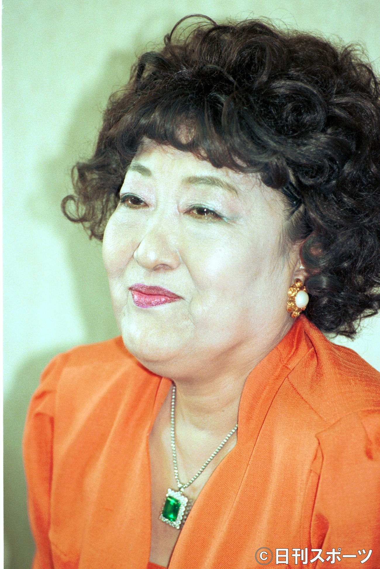 山村紅葉の母・作家の山村美沙さん＝1994年4月