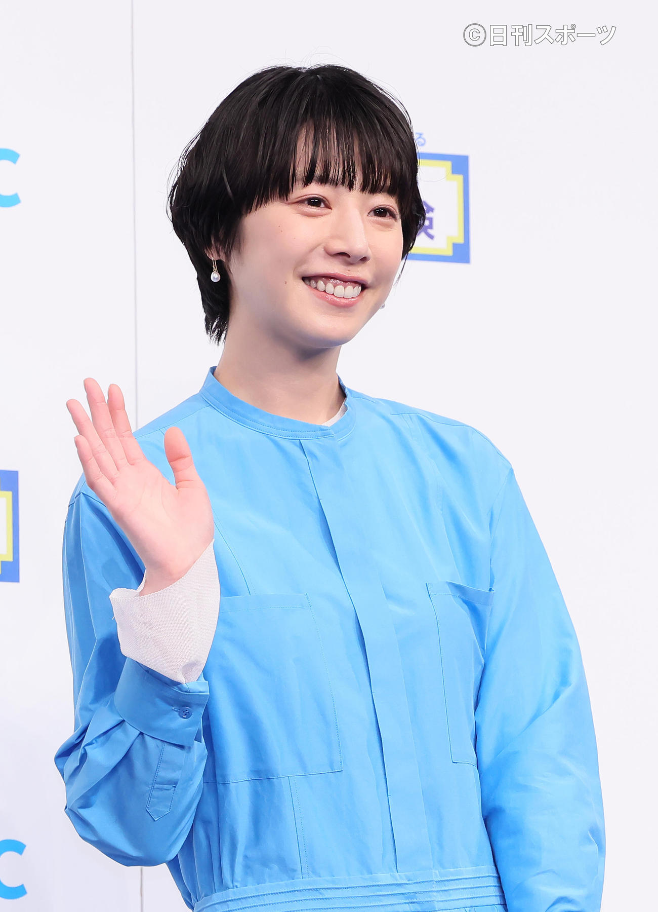 発表会で笑顔の夏帆（撮影・足立雅史）