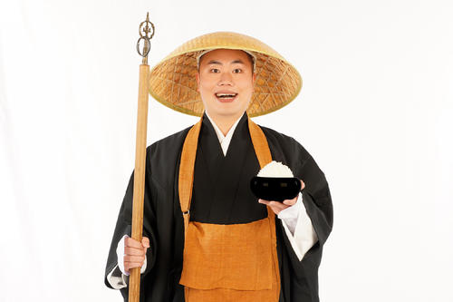 第1子誕生を報告したお笑いトリオ、ハナコの岡部大(C)「しろめし修行僧」製作委員会