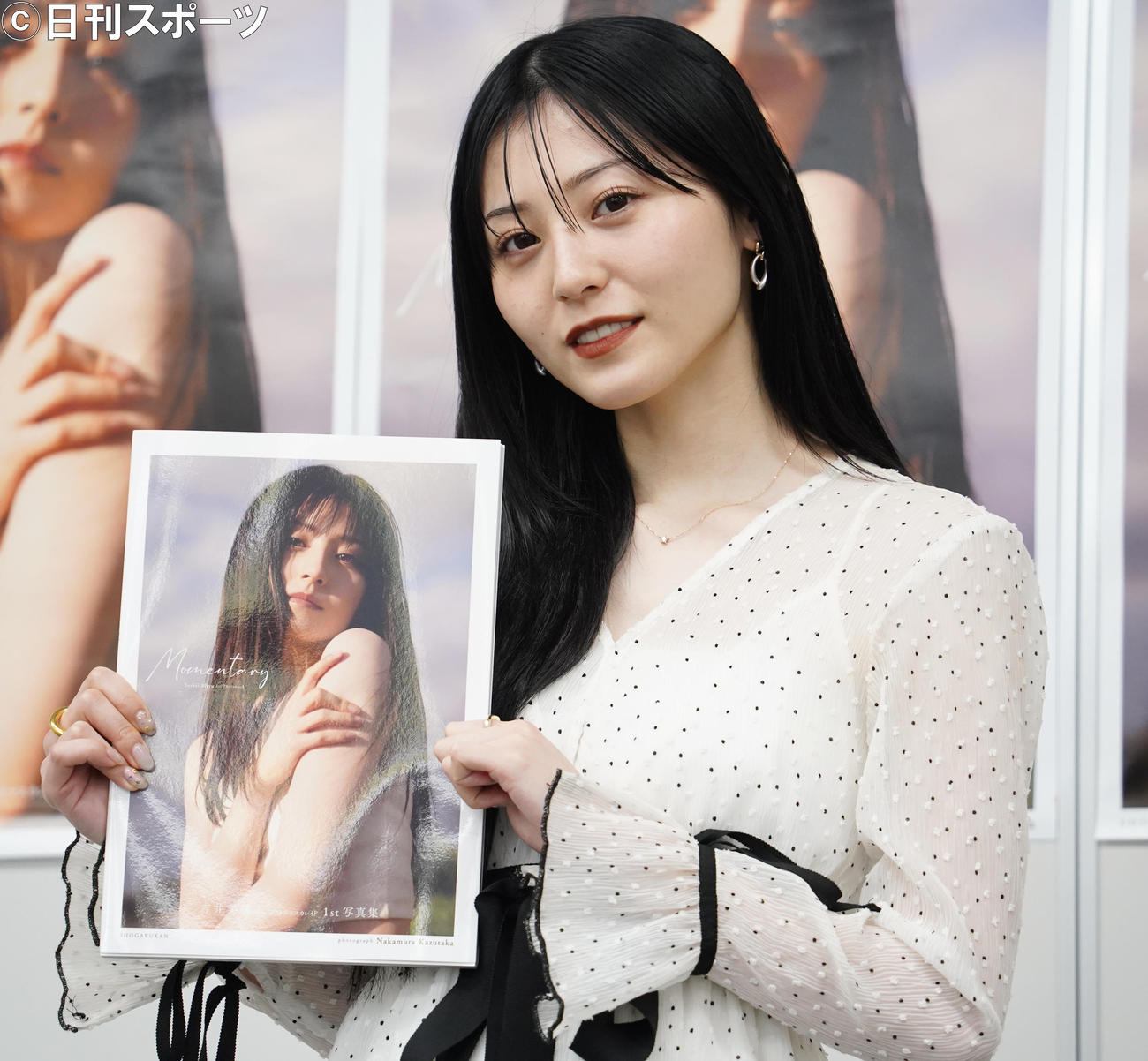 初の写真集「Momentary」の取材会を行った、吉井美優（撮影・佐藤勝亮）