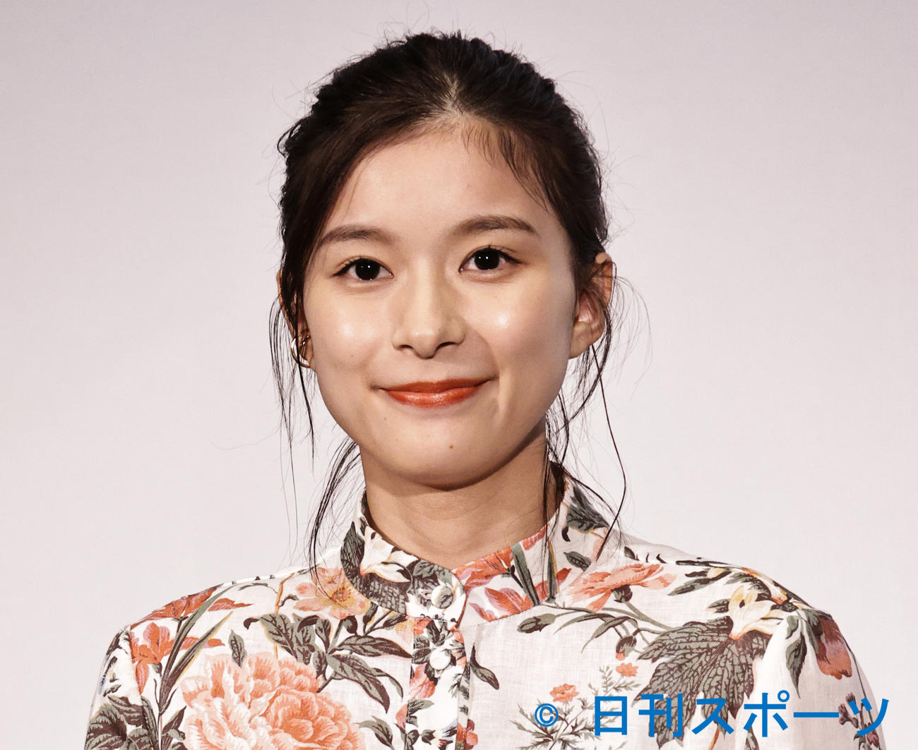 芳根京子（2021年12月撮影）