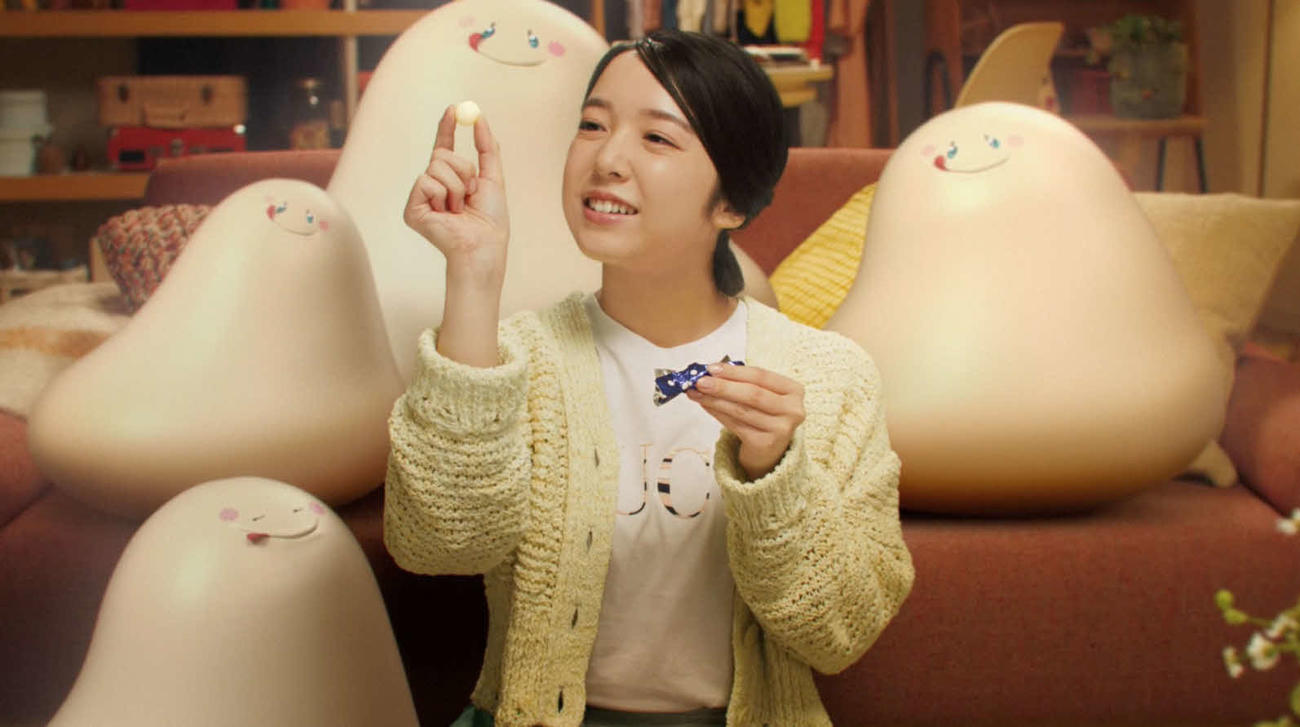 ミルキーのブランドキャラクターに起用された上白石萌音