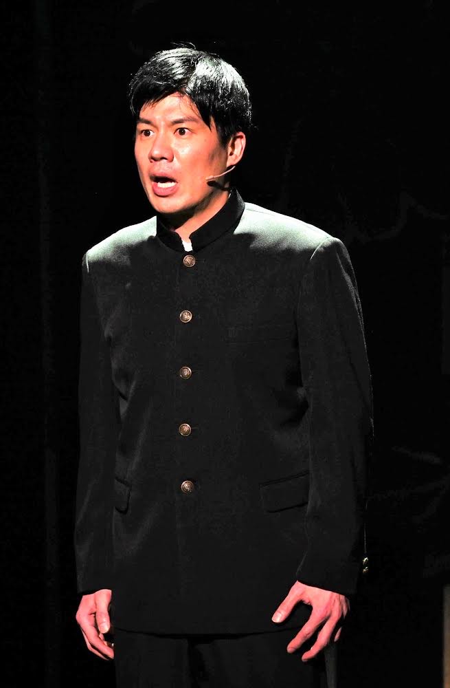 公演中の舞台「浪漫舞台　新装『走れメロス』～小説太宰治～」に檀一雄役で出演している生島勇輝