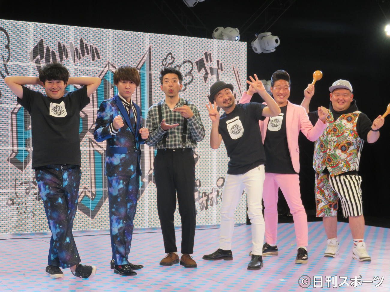ASAI JAM開演前に会見した、左から流れ星☆ちゅうえい、瀧上伸一郎、どぶろっく森慎太郎、江口直人、ANZEN漫才みやぞん、あらぽん