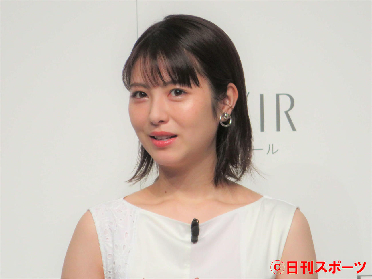 「エリクシール」の「エリクシール　ファースト　エイジングケア新ミューズ発表会」に登壇した浜辺美波（撮影・三須佳夏）