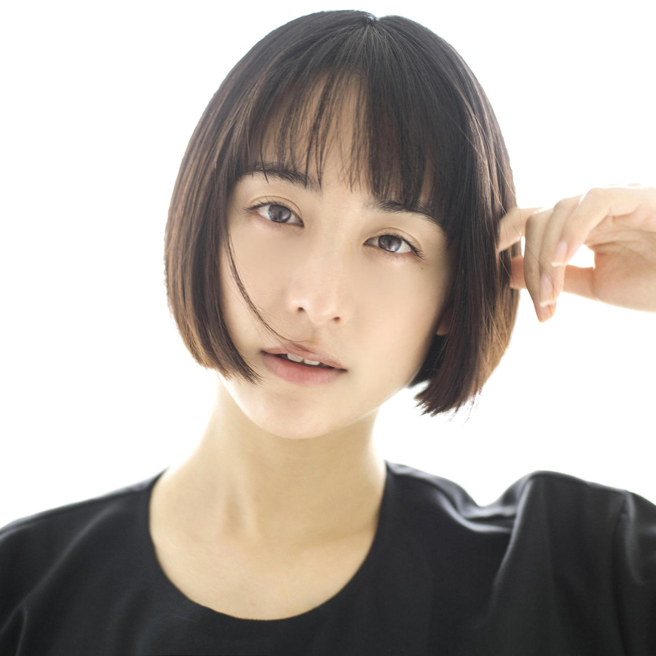 4月からNHK Eテレ「趣味の園芸」の「山本美月　グリーンサムへの12か月」にレギュラー出演する山本美月（今城純氏撮影）