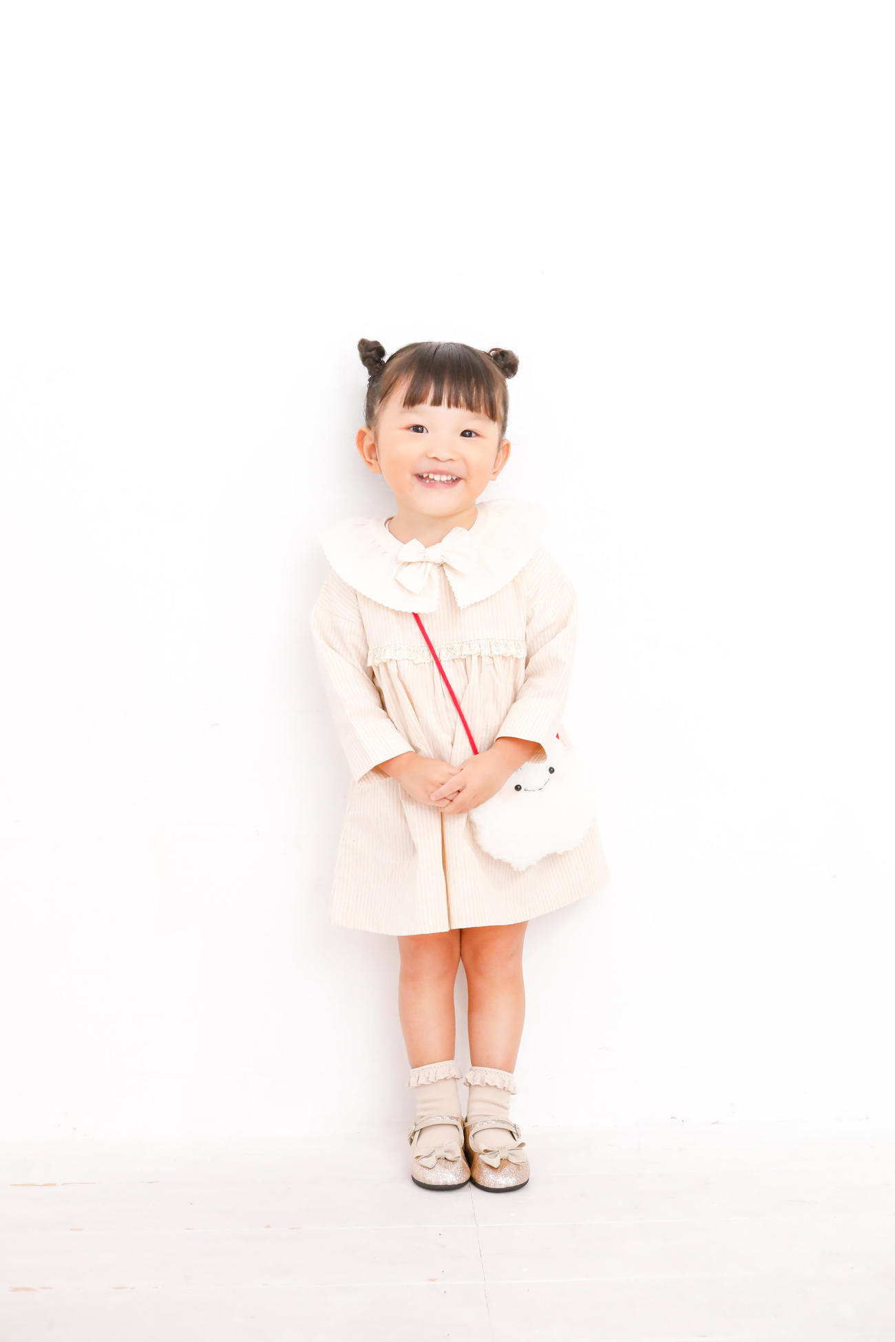 「ののちゃんとあそぼ♪たのしい手あそびうた」「ベイビー・シャーク」の配信がスタートする「ののちゃん」こと村方乃々佳ちゃん