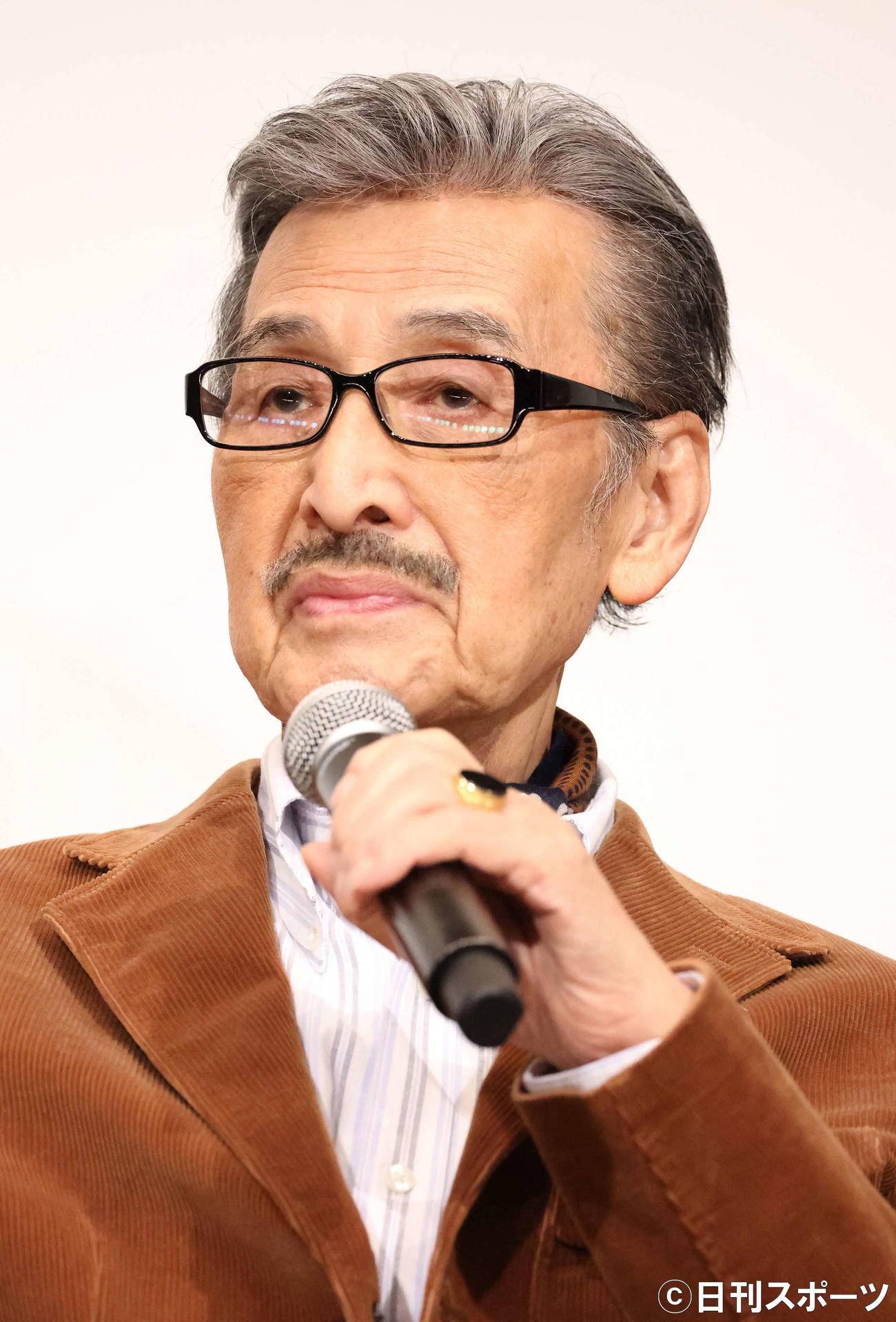 「世の中にたえて桜のなかりせば」の完成披露舞台あいさつで登壇した宝田明さん（撮影・丹羽敏通）