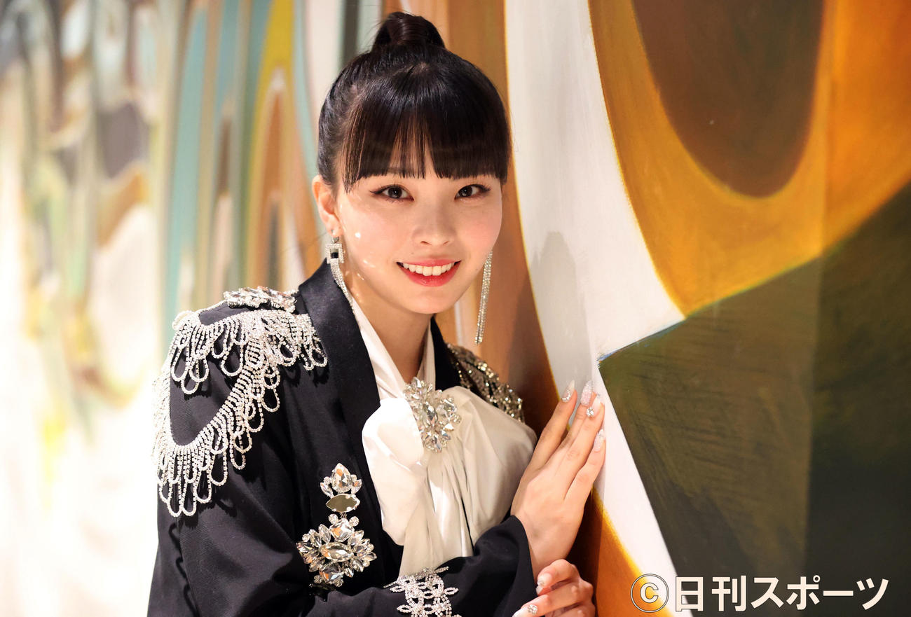 優しい笑顔を見せる川口ゆりな（撮影・狩俣裕三）