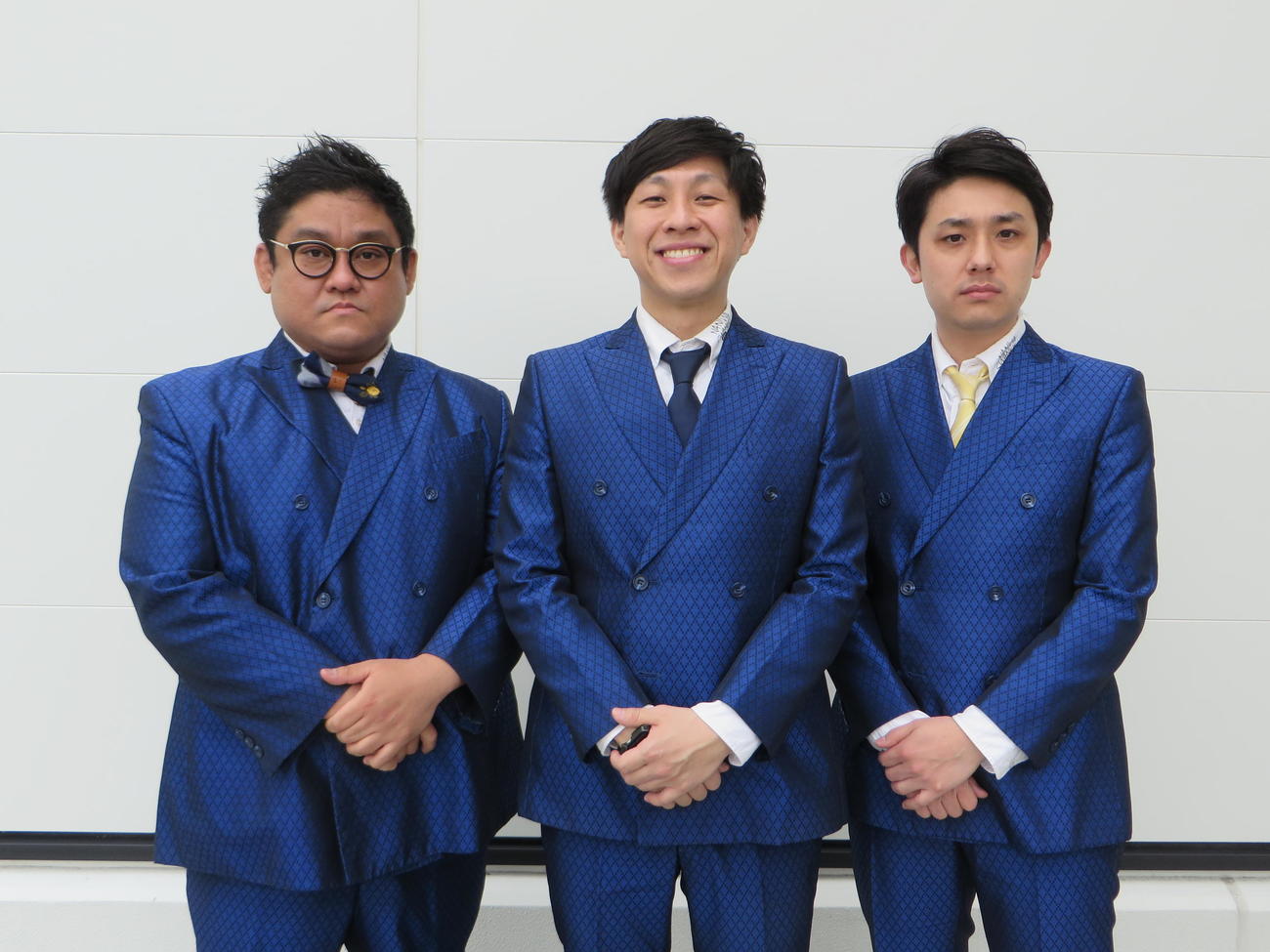 なにわスワンキーズの（左から）こじまラテ、仲西隼平、前田龍二