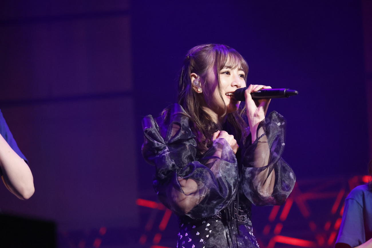卒業コンサートで熱唱する乃木坂46北野日奈子