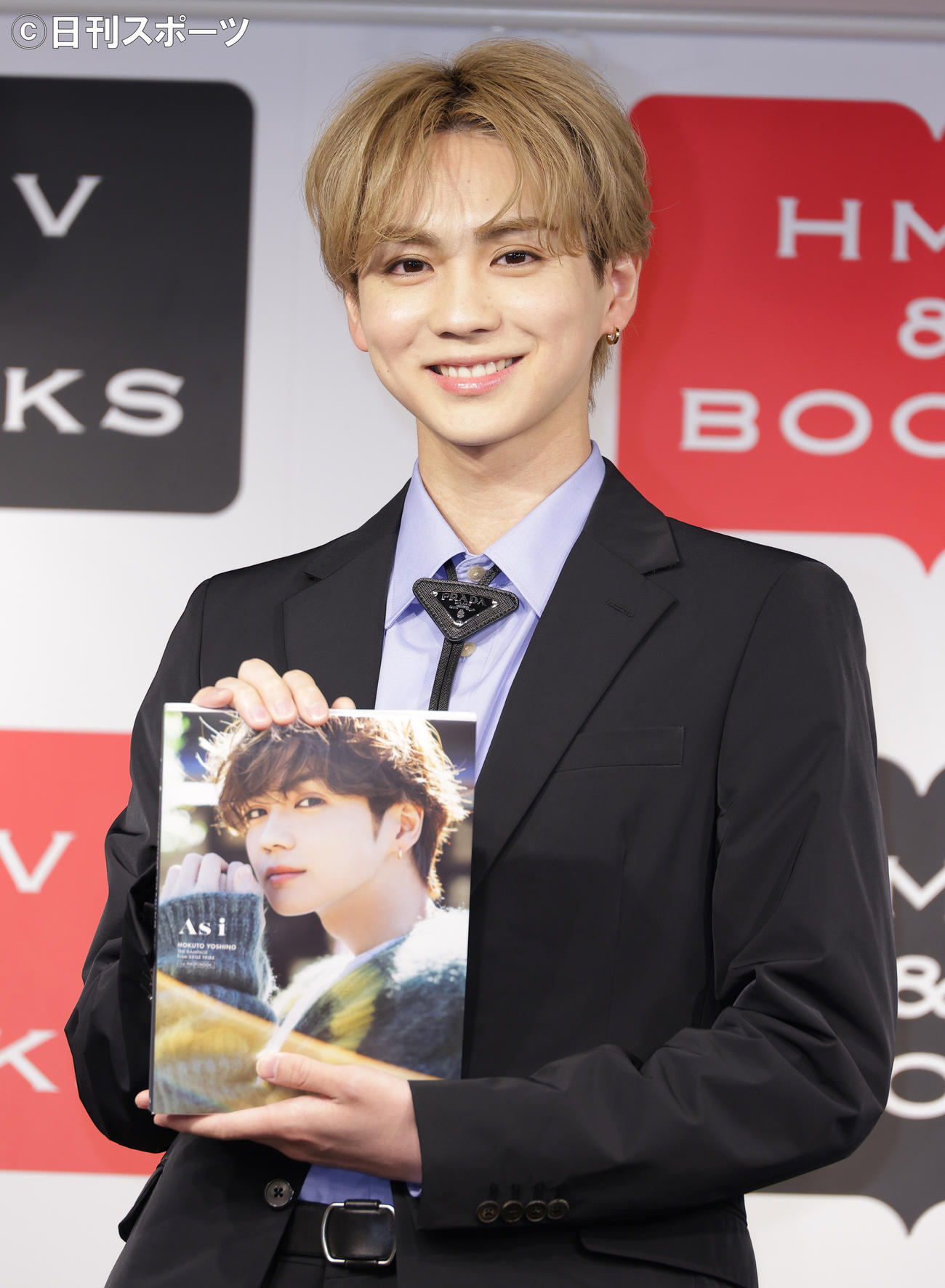 写真集刊行記念取材会を行った吉野北人（撮影・中島郁夫）