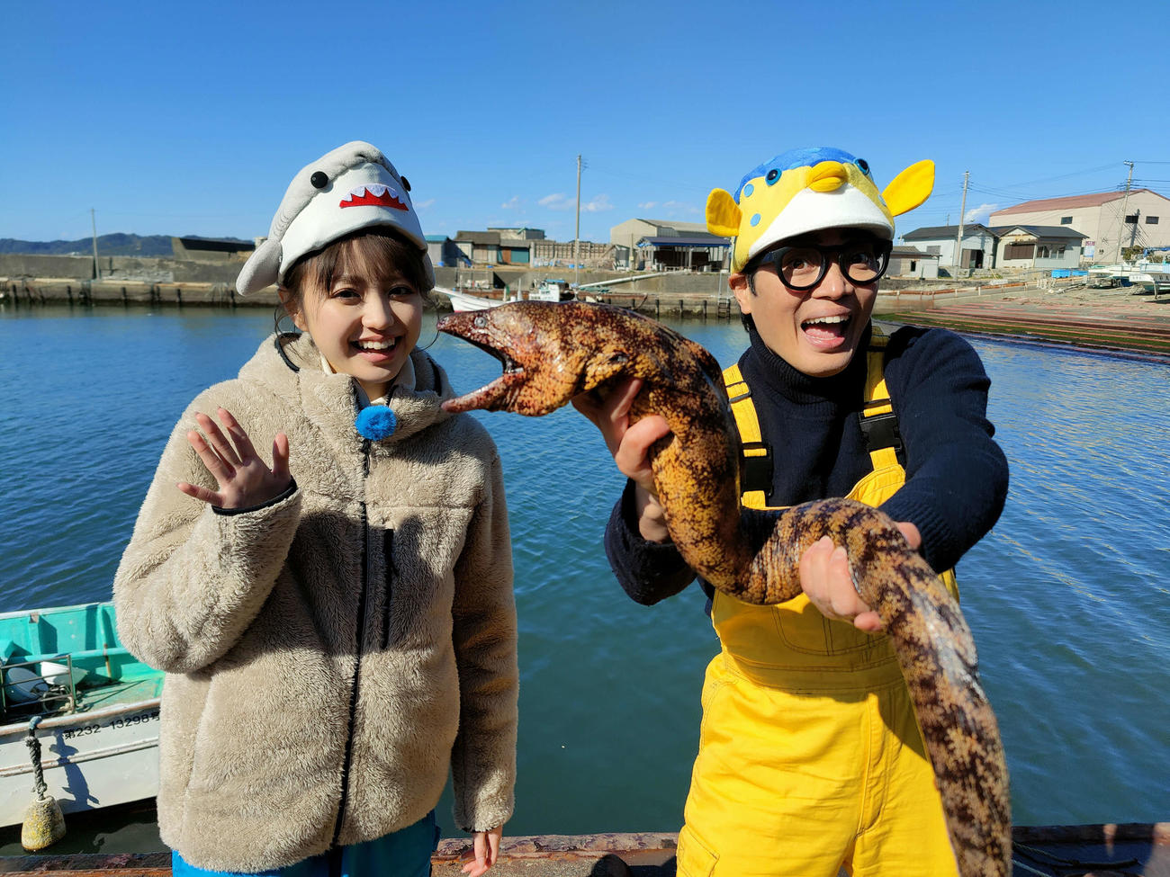 NHK総合「超ギョギョッとサカナ★スター」に出演するさかなクン（右）と香音