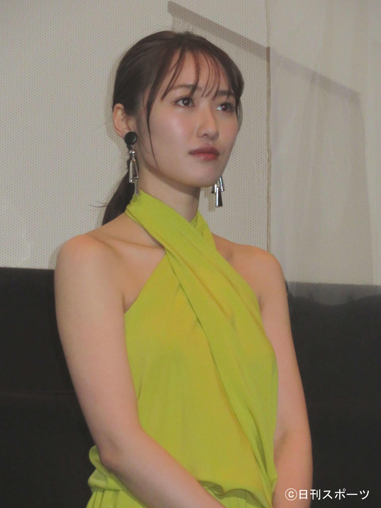 映画「ツーアウトフルベース」公開記念舞台あいさつに登壇した工藤遥（撮影・村上幸将）