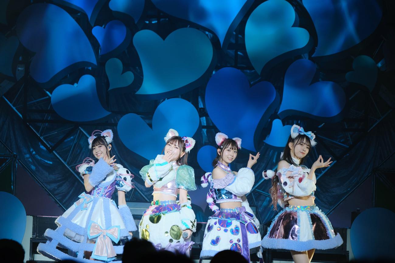 結成7周年記念ライブ「The World Standard～石の上にネコも乗る7年～」を開催した4人組アイドルグループ「わーすた」。左から小玉梨々華、廣川奈々聖、松田美里、三品瑠香