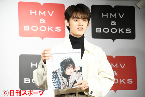 初のカレンダー発売イベントでお気に入りショットについて語る藤原大祐(撮影・大友陽平)