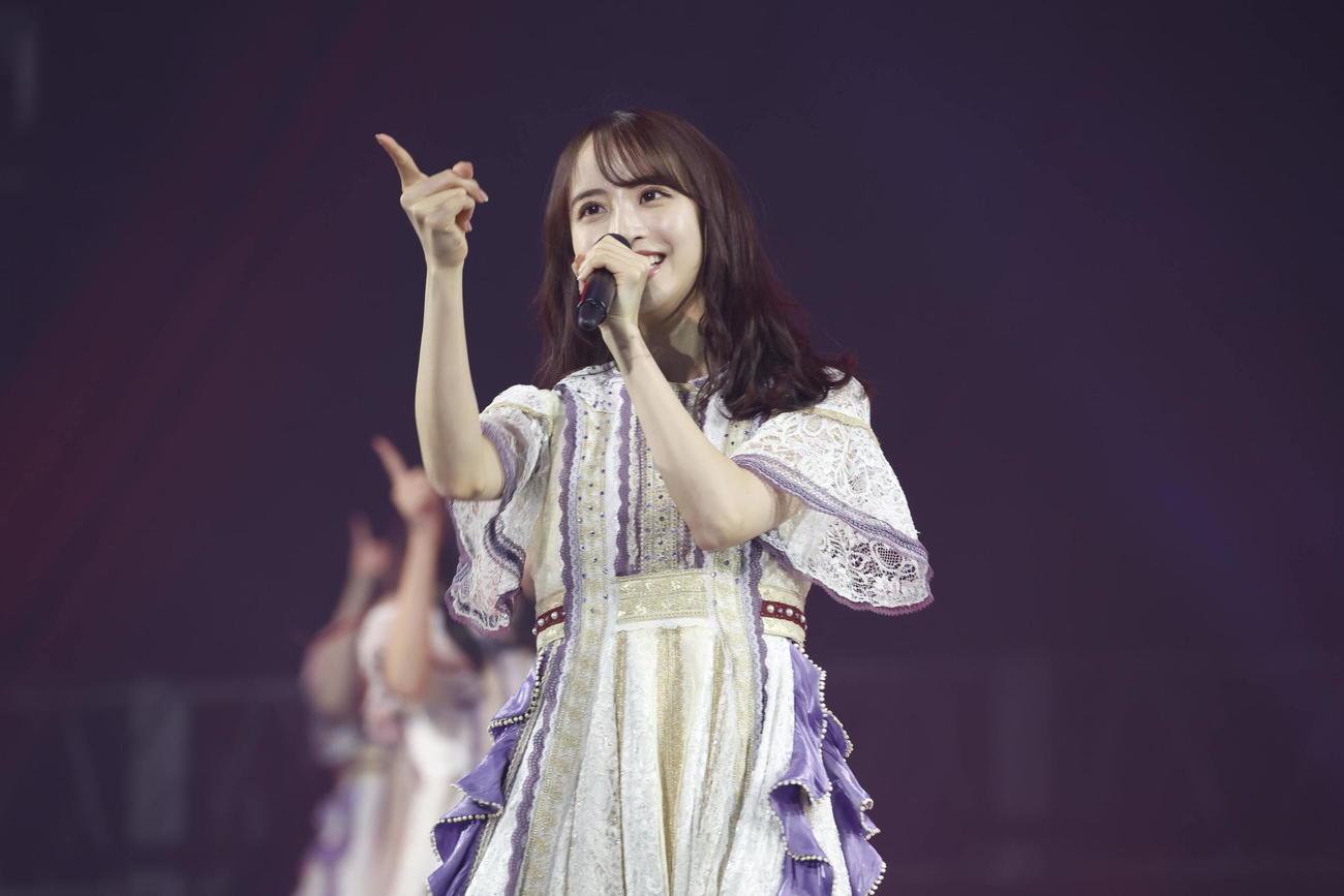 乃木坂46の「29thSGアンダーライブ」でパフォーマンスする佐藤楓