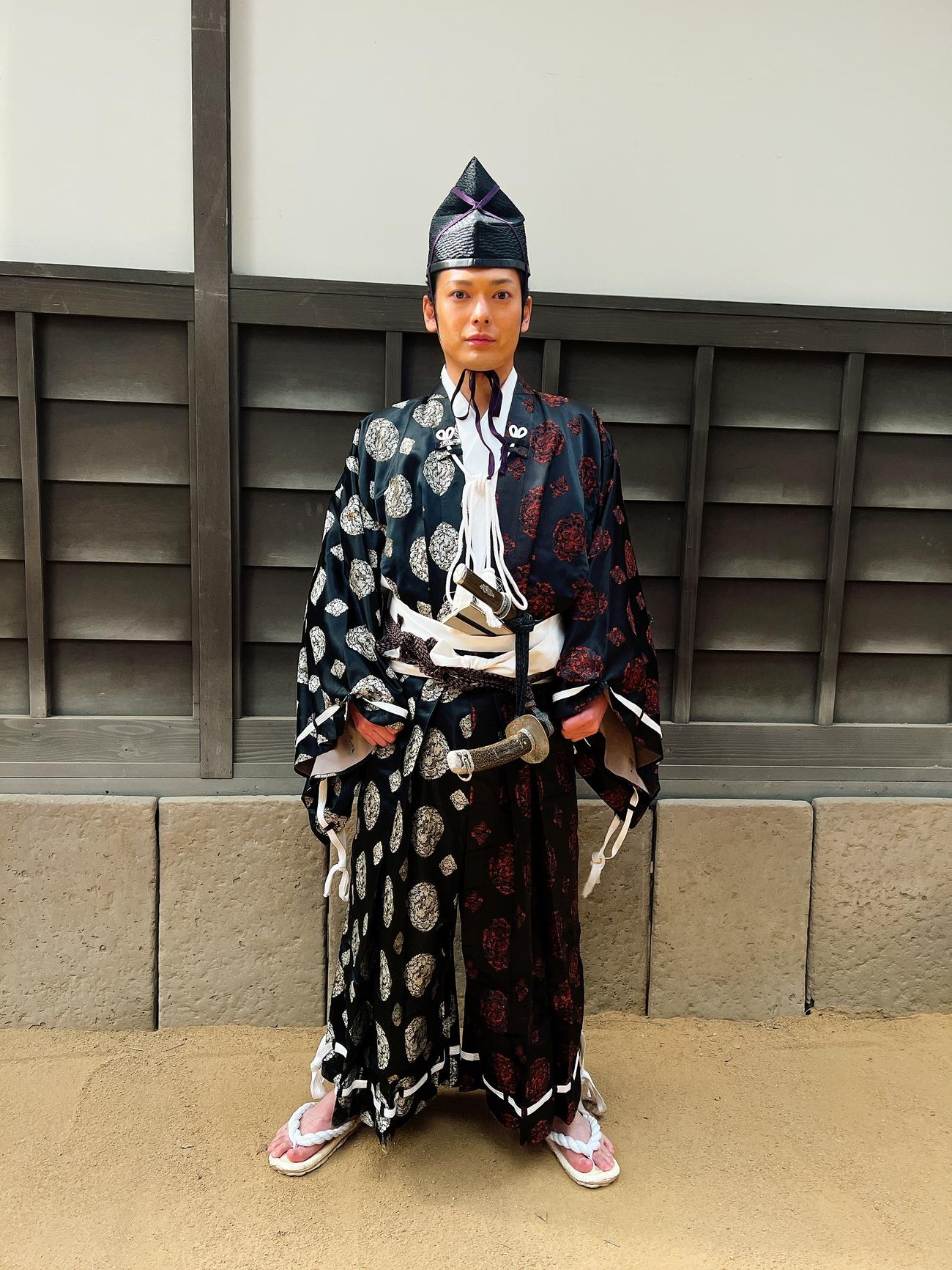 「決戦！源平の戦い」に出演する崎山つばさ