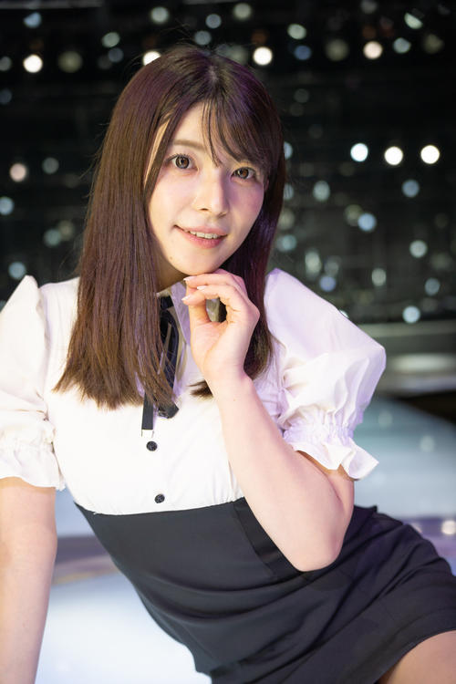 上原亜衣が浅草ロック座で“20代最後”のスペシャル公演「ファンの前に