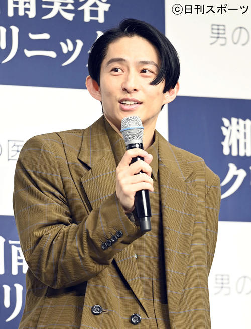 奇跡の40代 三宅健 美容医療cmに出演 保湿 睡眠 食事 美肌の秘訣３つを明かす ジャニーズ写真ニュース 日刊スポーツ