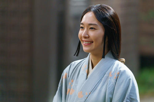 新垣結衣演じる八重