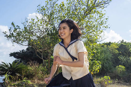 NHK連続小説「ちむどんどん」でヒロインを演じる黒島結菜