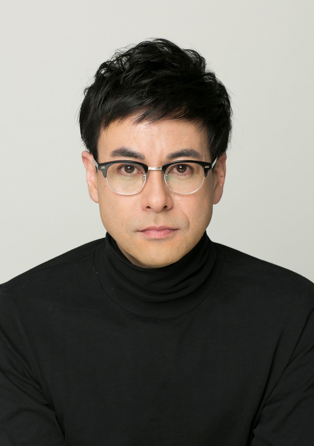 22年度後期連続テレビ小説「舞いあがれ！」に出演する鈴木浩介