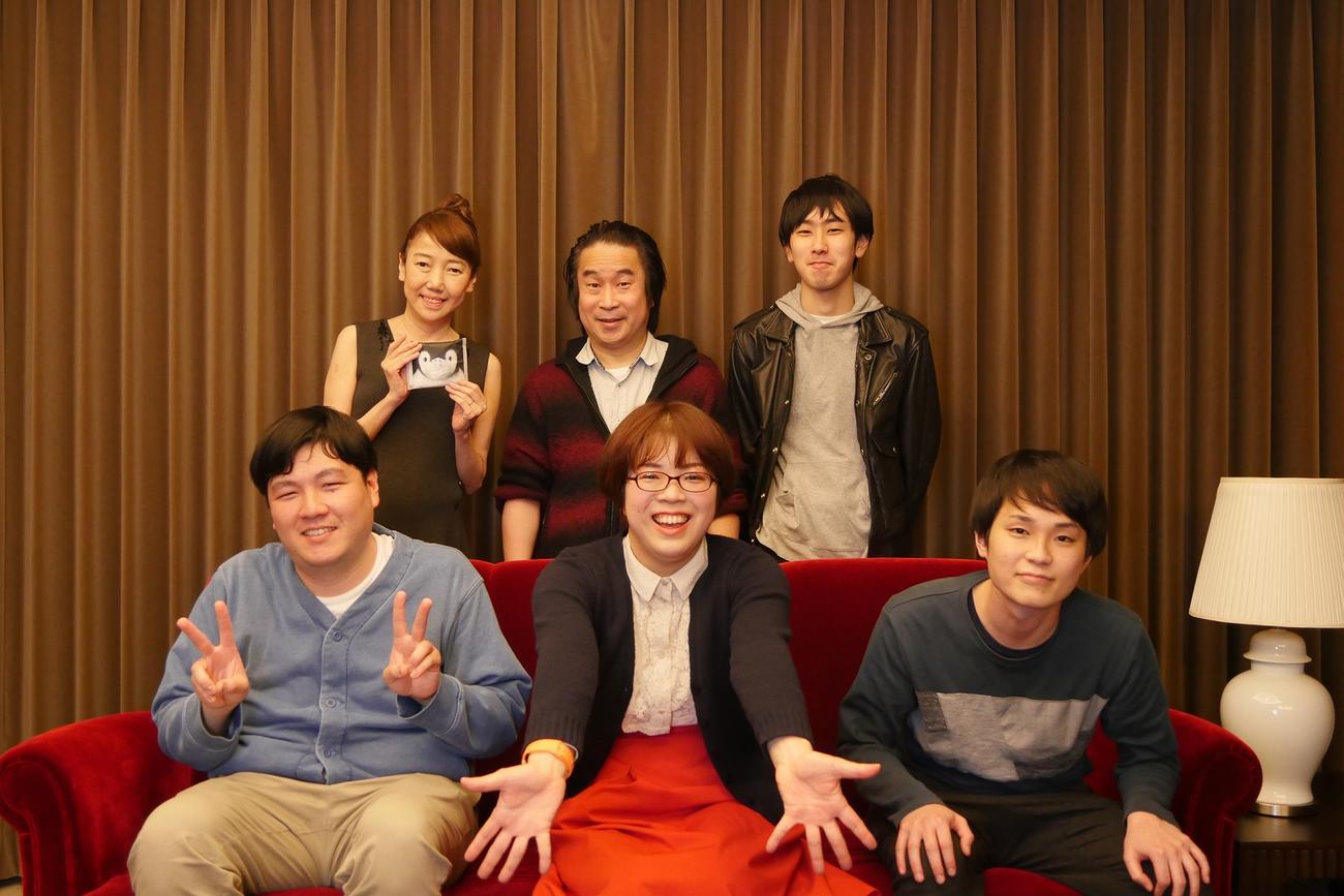 「タイタンの学校」の発案グループメンバーたち。上段左から太田光代社長、浜野剛、寺原幸希、下段左から石井康平、あすぺるじゅーす、笠生大収穫祭