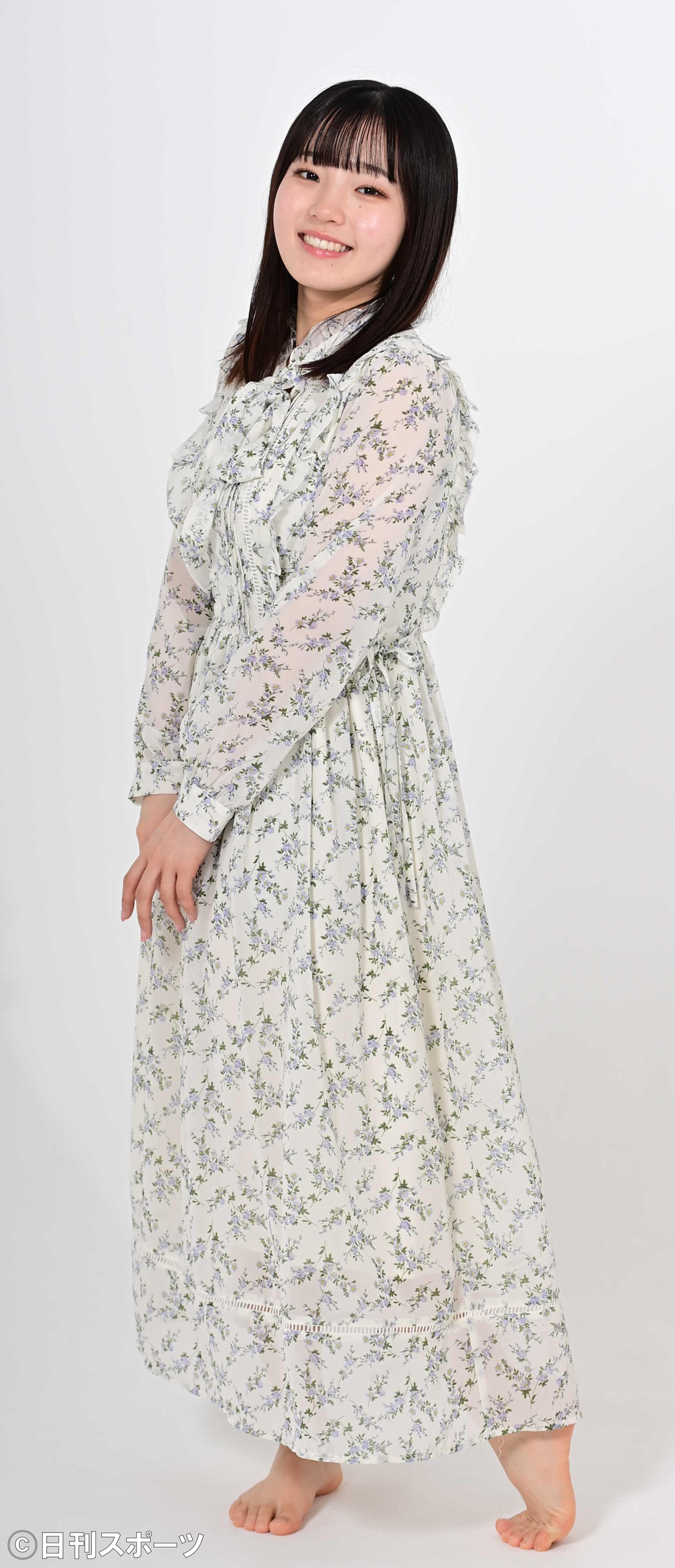 2nd写真集「Metamorphose 2.0」を発売中の花咲ひより（撮影・小沢裕）