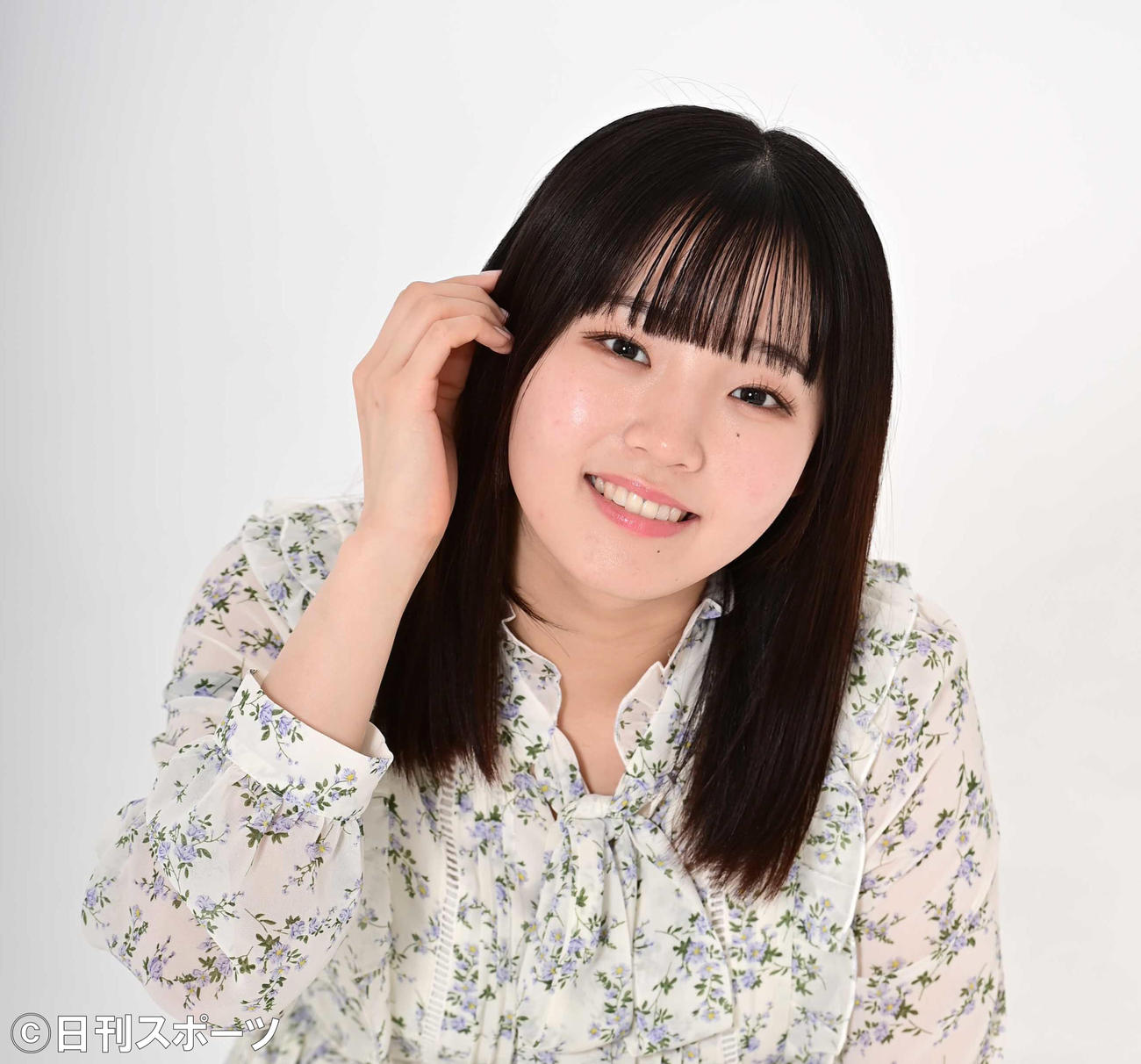 2nd写真集「Metamorphose 2.0」を発売中の花咲ひより（撮影・小沢裕）