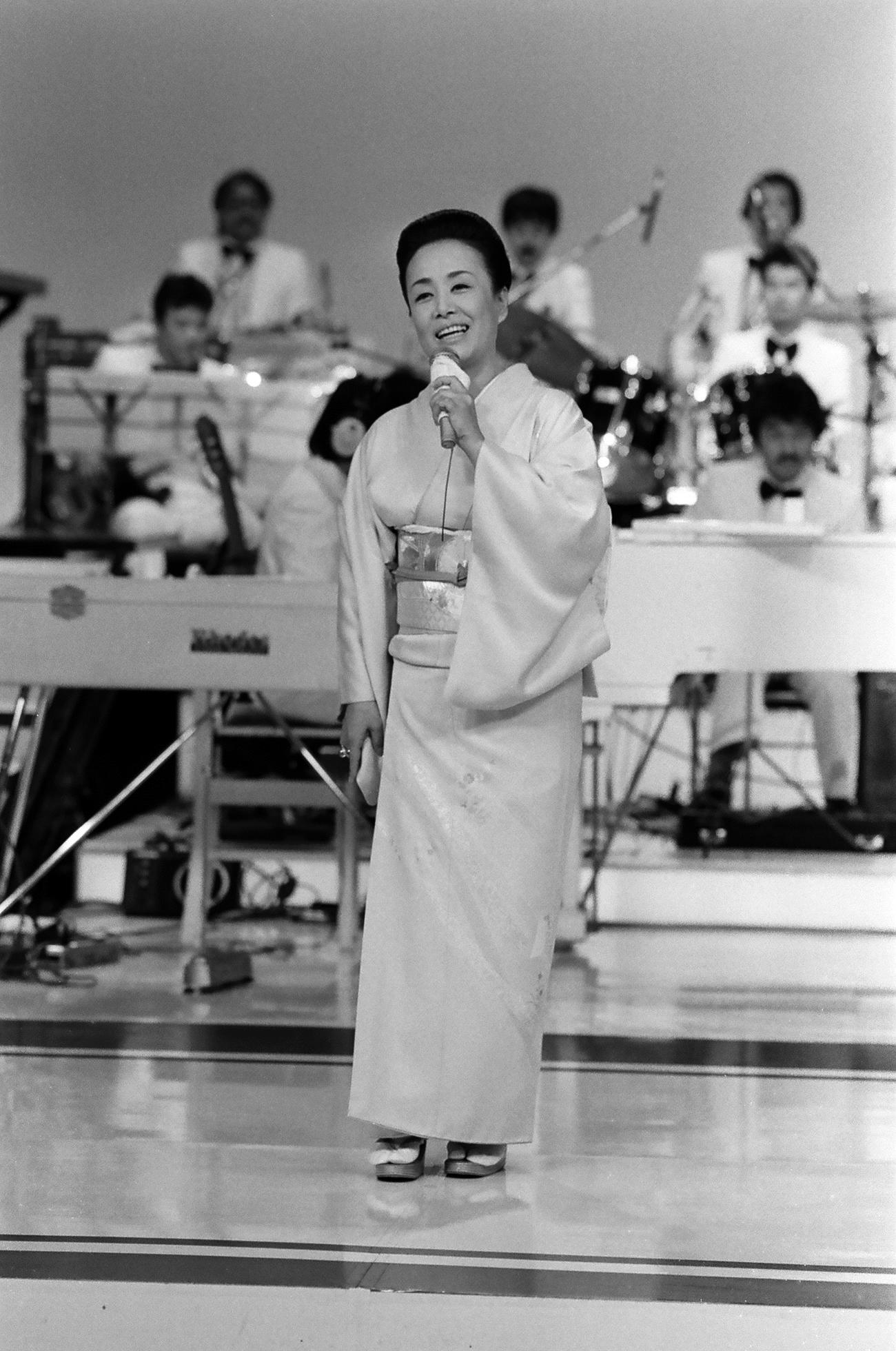 美空ひばりさんのDVDボックス「美空ひばり　歌姫が抱いた夢」に収録された歌唱シーン（85年のテレビ番組