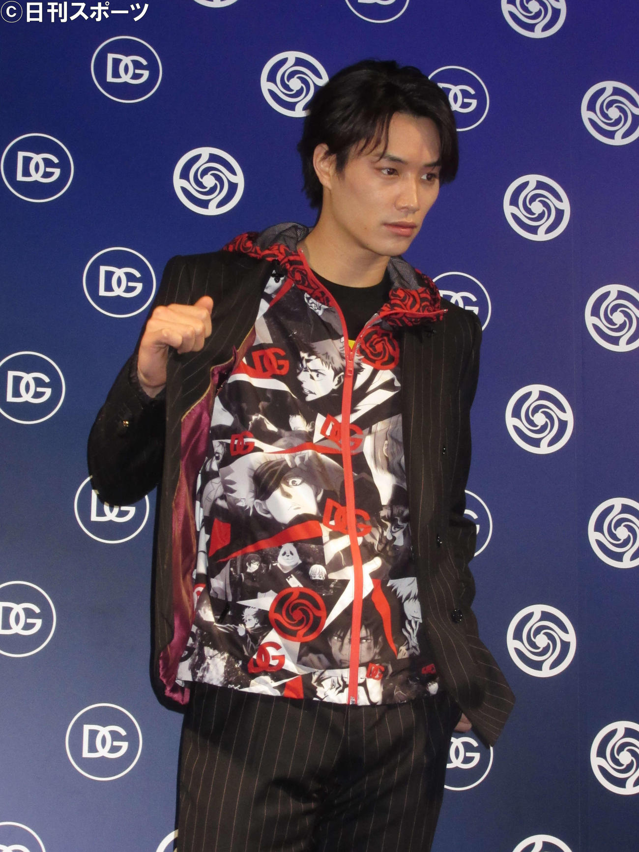 「ドルチェ＆ガッバーナ×呪術廻戦」ポップアップストアin渋谷フォトコールに出席した鈴木伸之（撮影・加藤理沙）