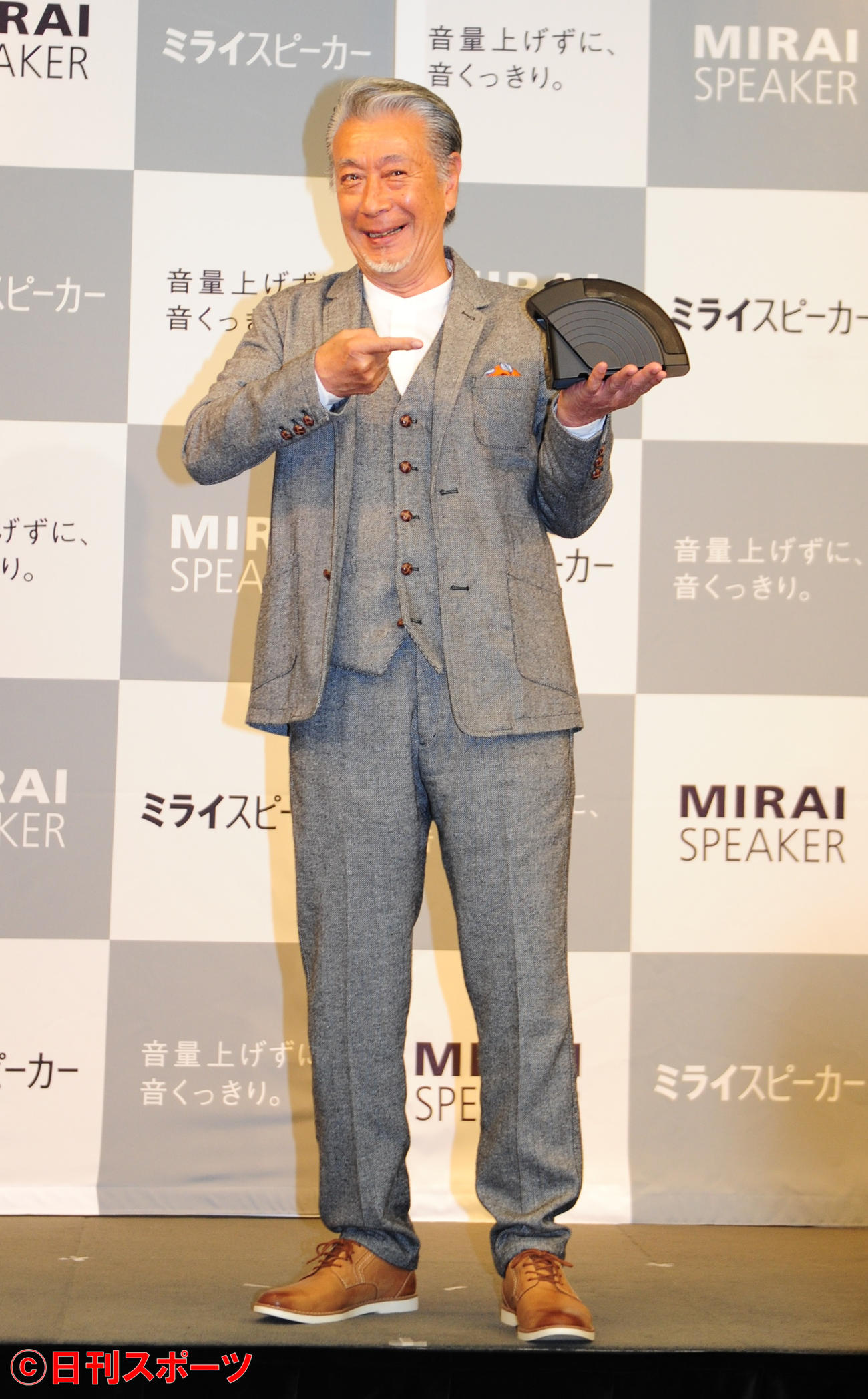 スピーカーの新CM発表会見に出席した高田純次