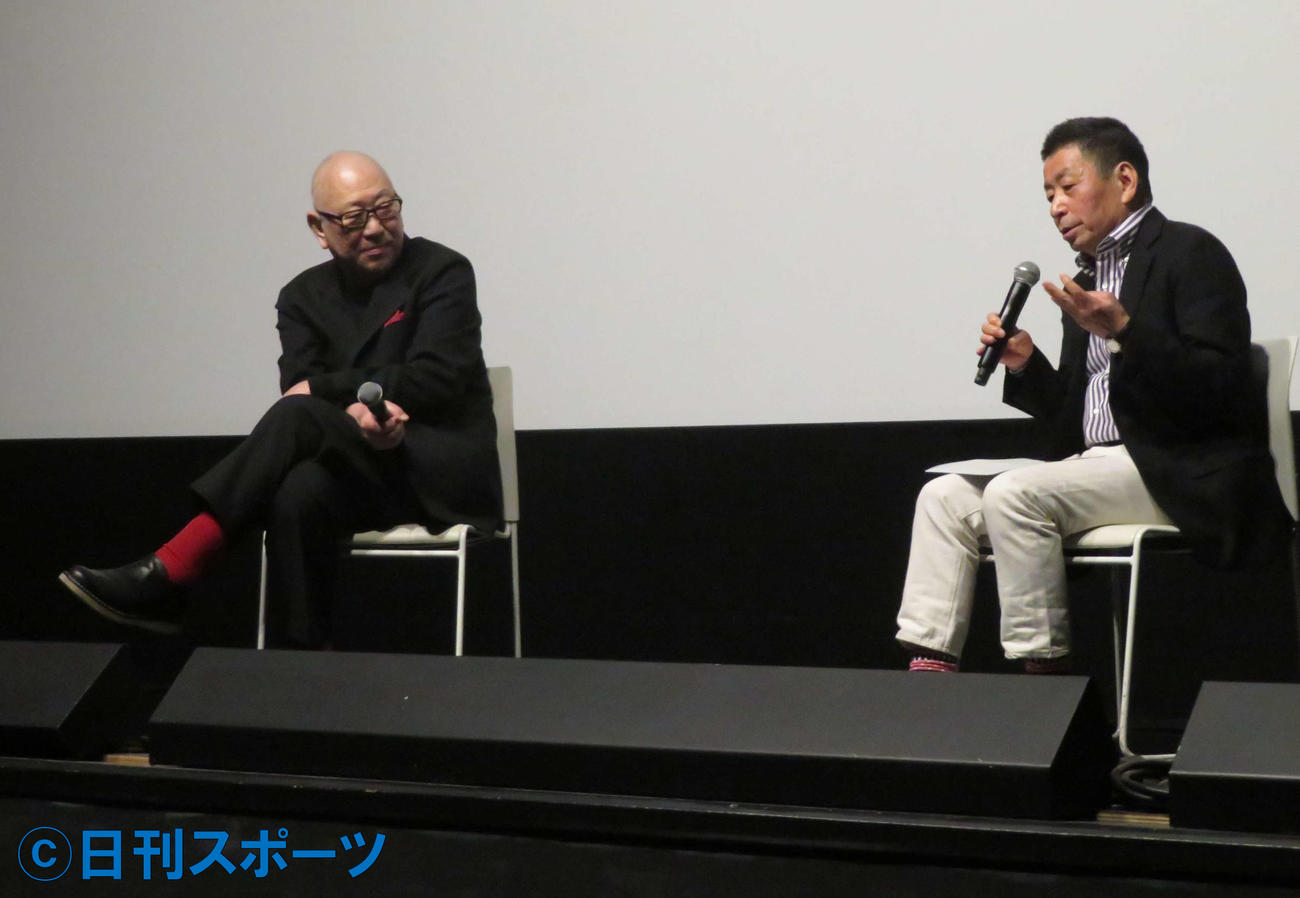 トークイベント「ラスト・ショー」最終日で共同通信・立花珠樹編集委員（右）と語り合う崔洋一監督（撮影・村上幸将）