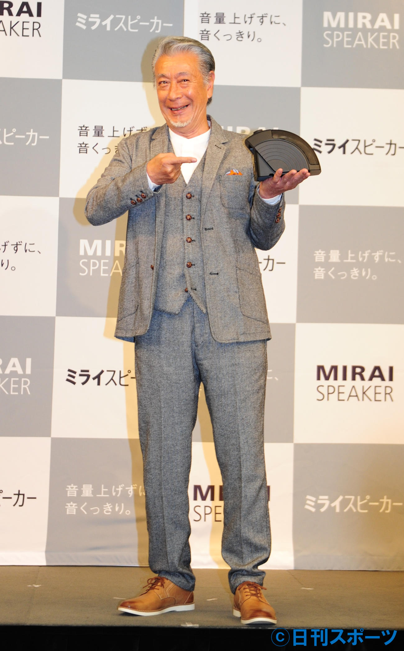 スピーカーの新CM発表会見に出席した高田純次
