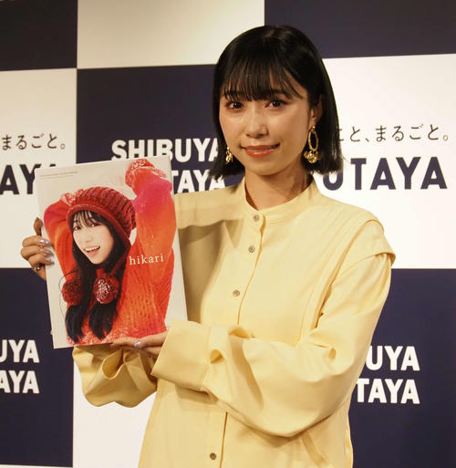 セカンド写真集「hikari」発売記念イベントを開催した小林愛香（撮影・遠藤尚子）