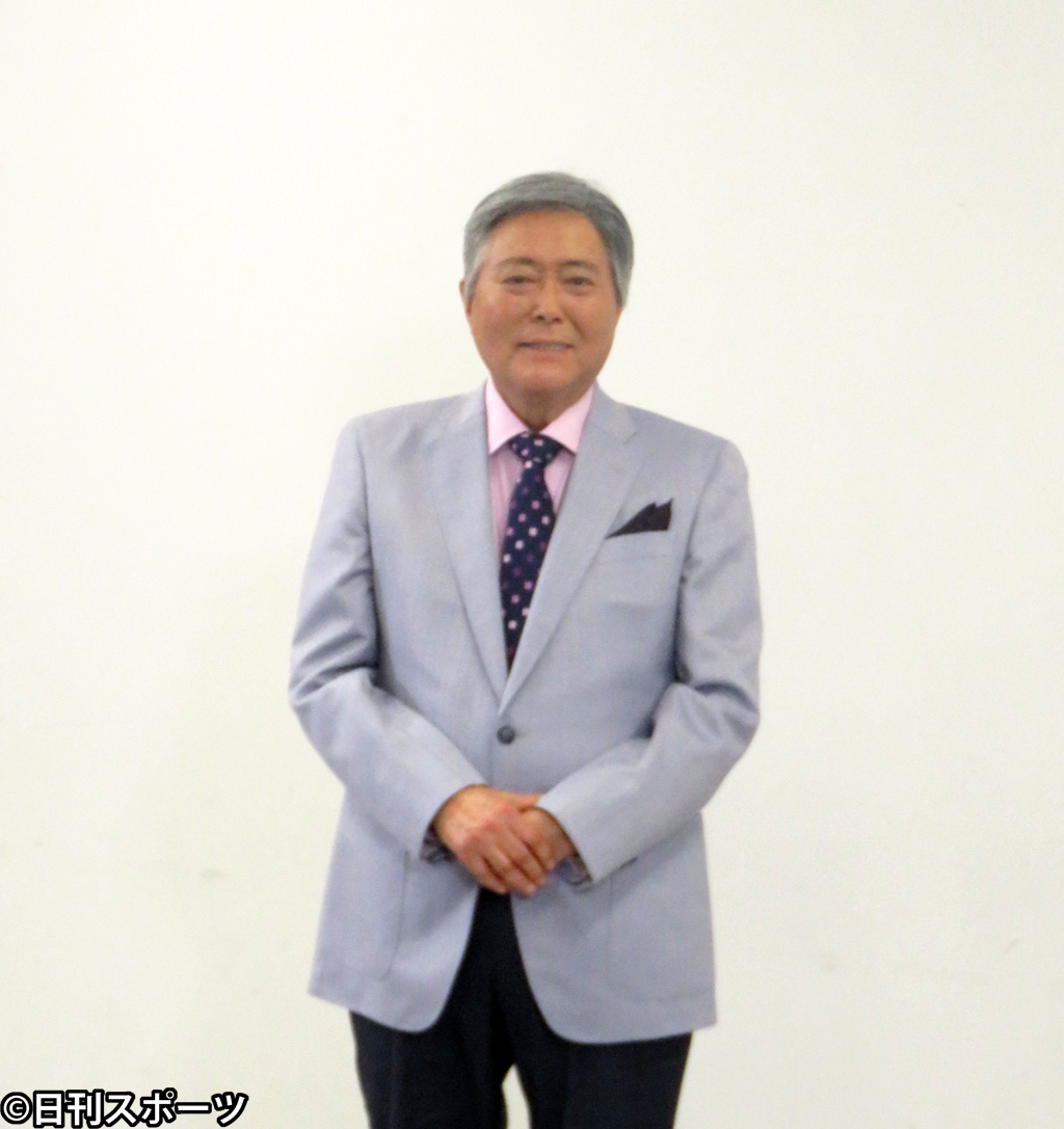 会見で元気な姿を見せた小倉智昭