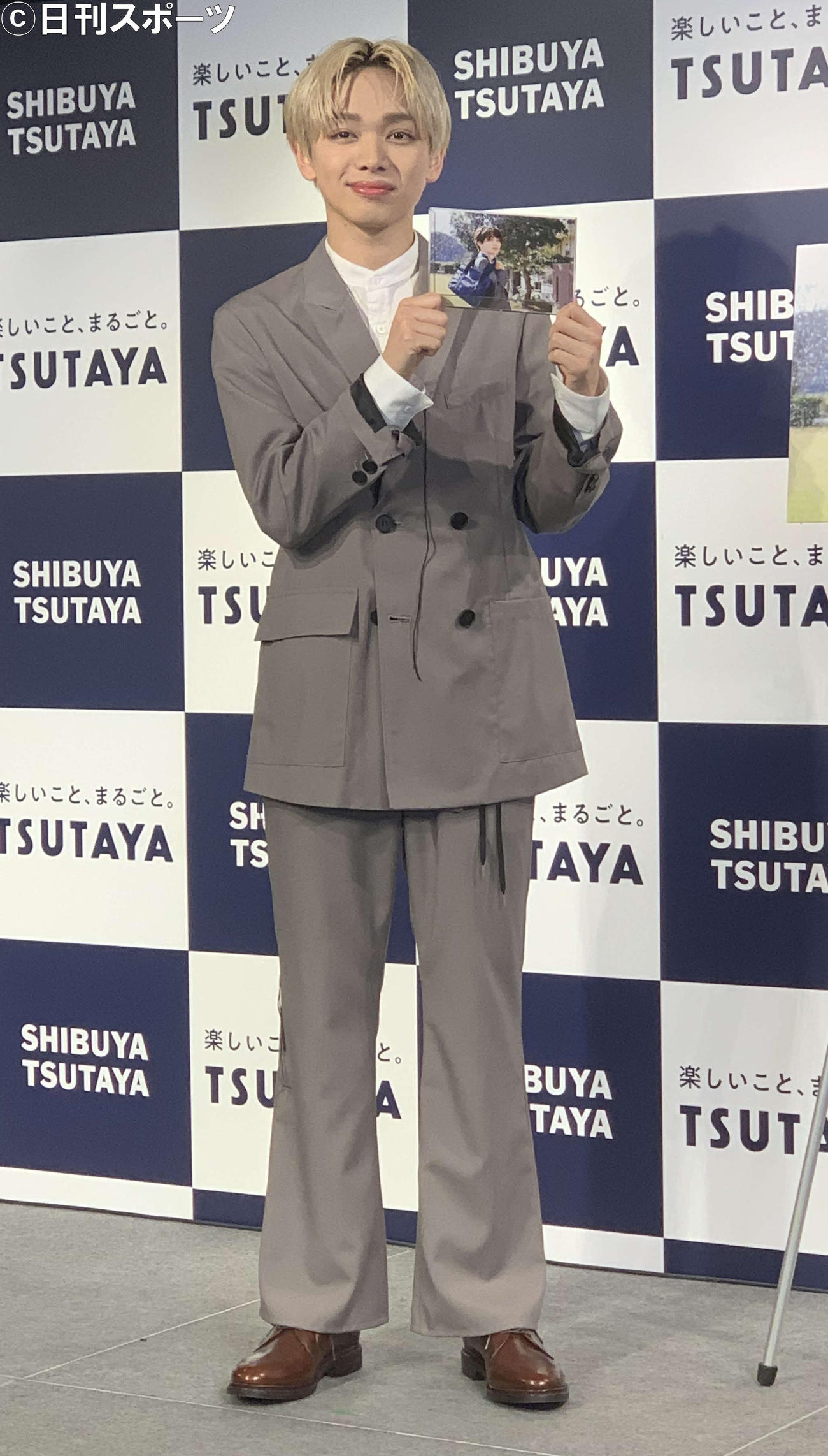 カレンダー発売イベントを行った宮世琉弥