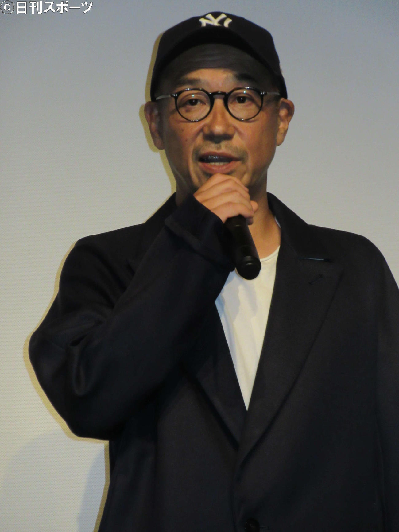 映画「グッバイ・クルエル・ワールド」お披露目試写会に登壇した大森立嗣監督（撮影・加藤理沙）