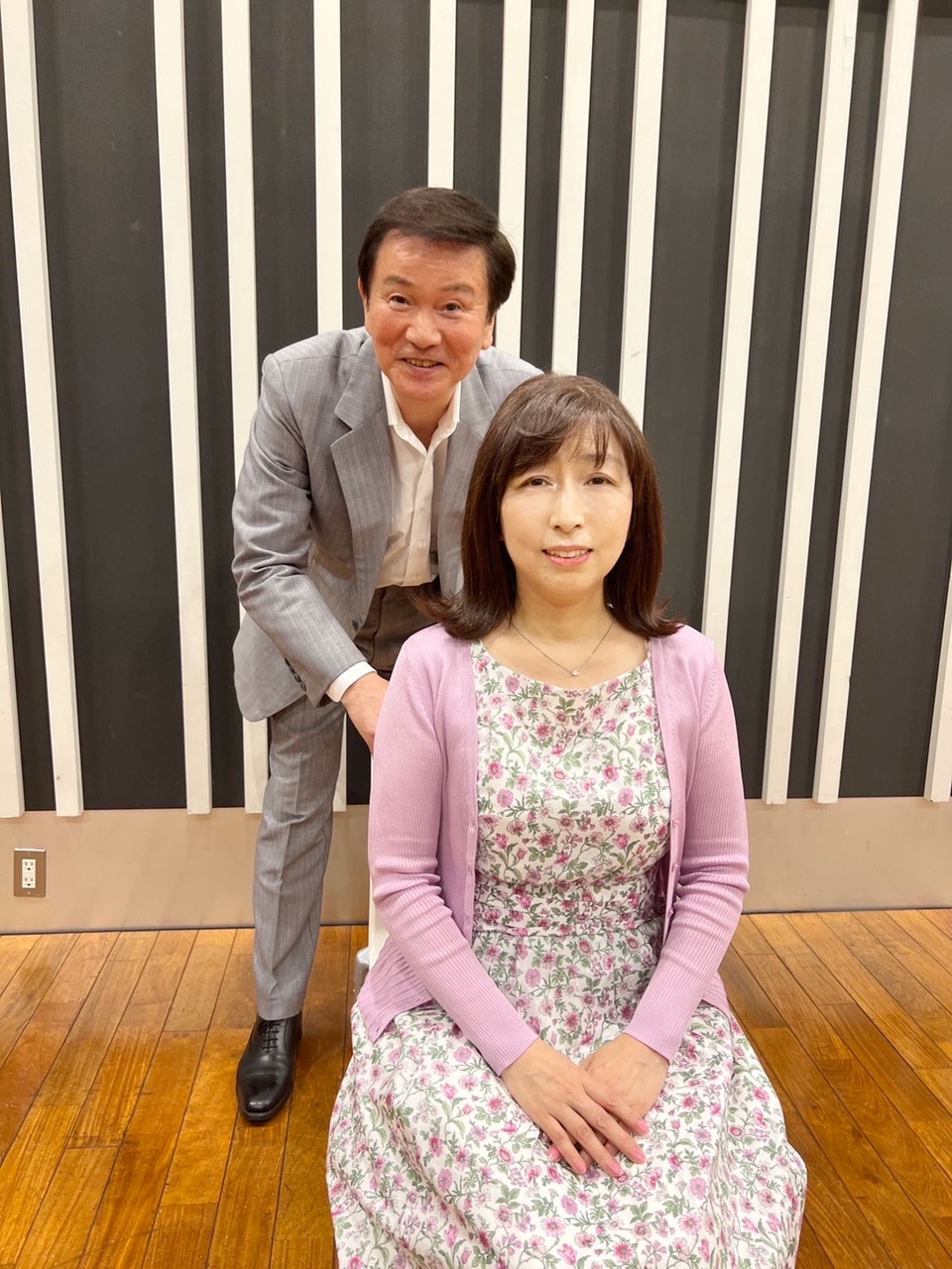 4月26日、森田健作（左）のラジオ番組にゲスト出演した岡村孝子