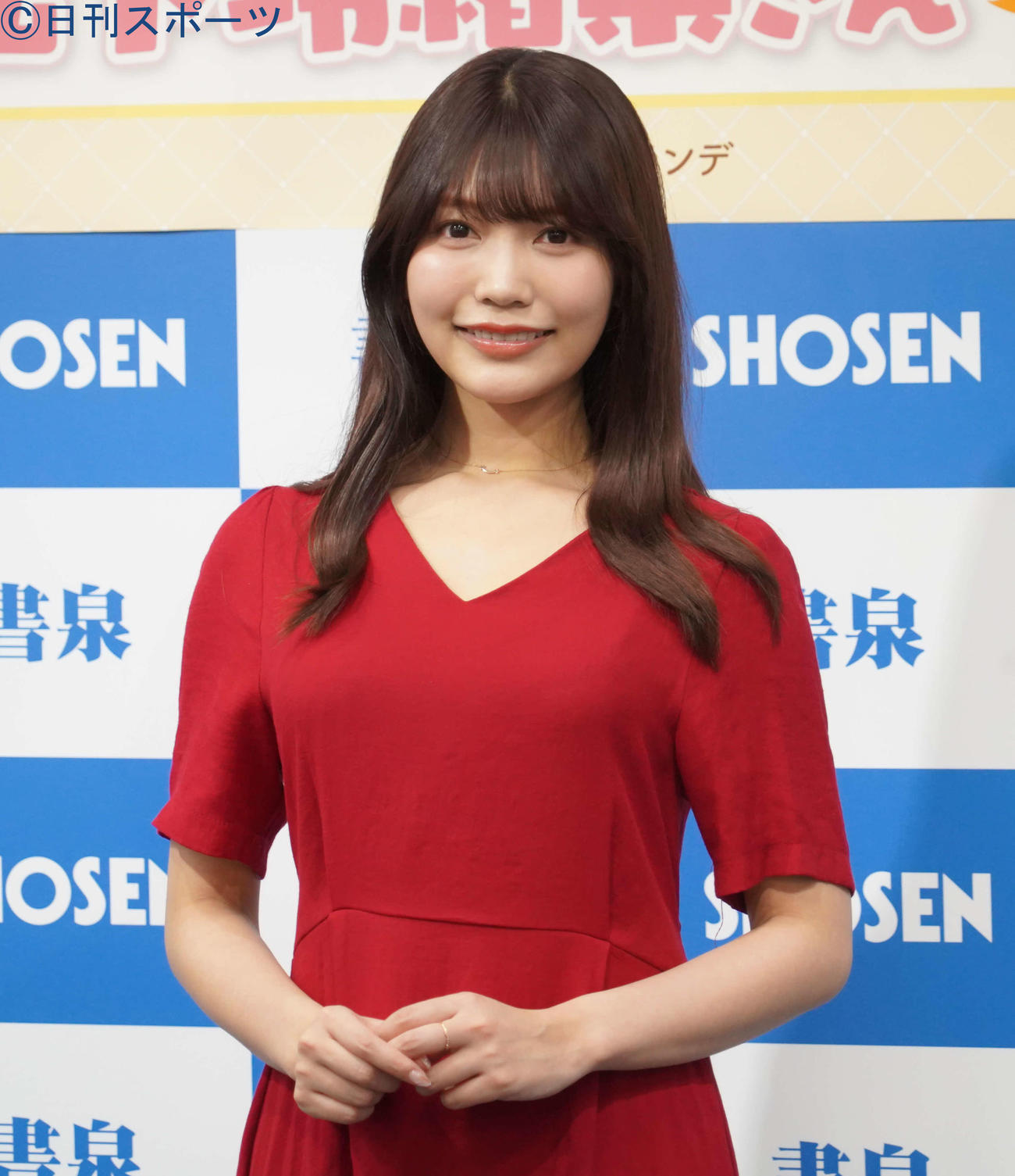 2冊目の写真集「in the seasons」（光文社）の発売記念イベントを行ったアイドルグループまねきケチャの松下玲緒菜（撮影・佐藤成）