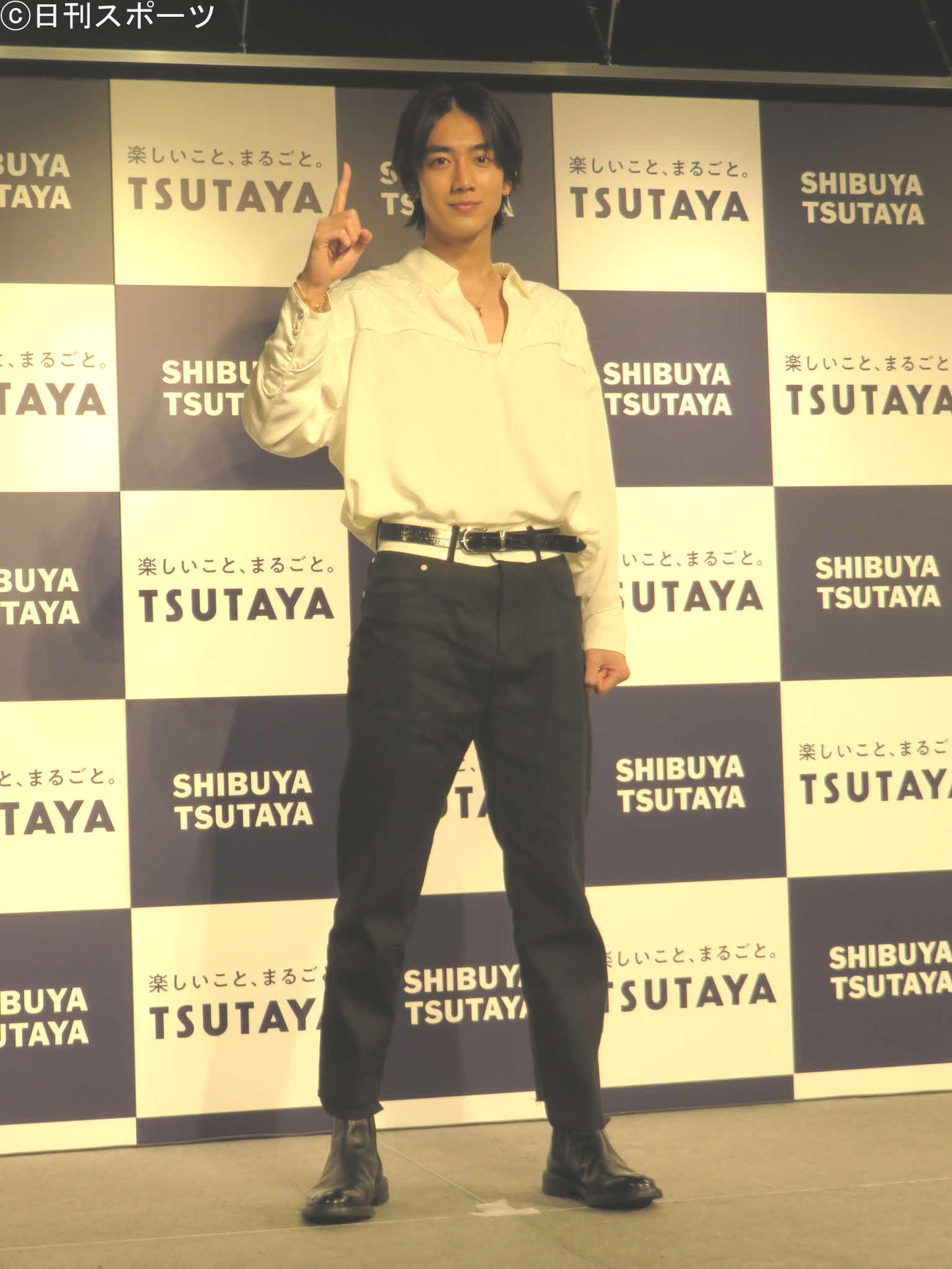 初写真集のお渡し会を開催した駒木根葵汰