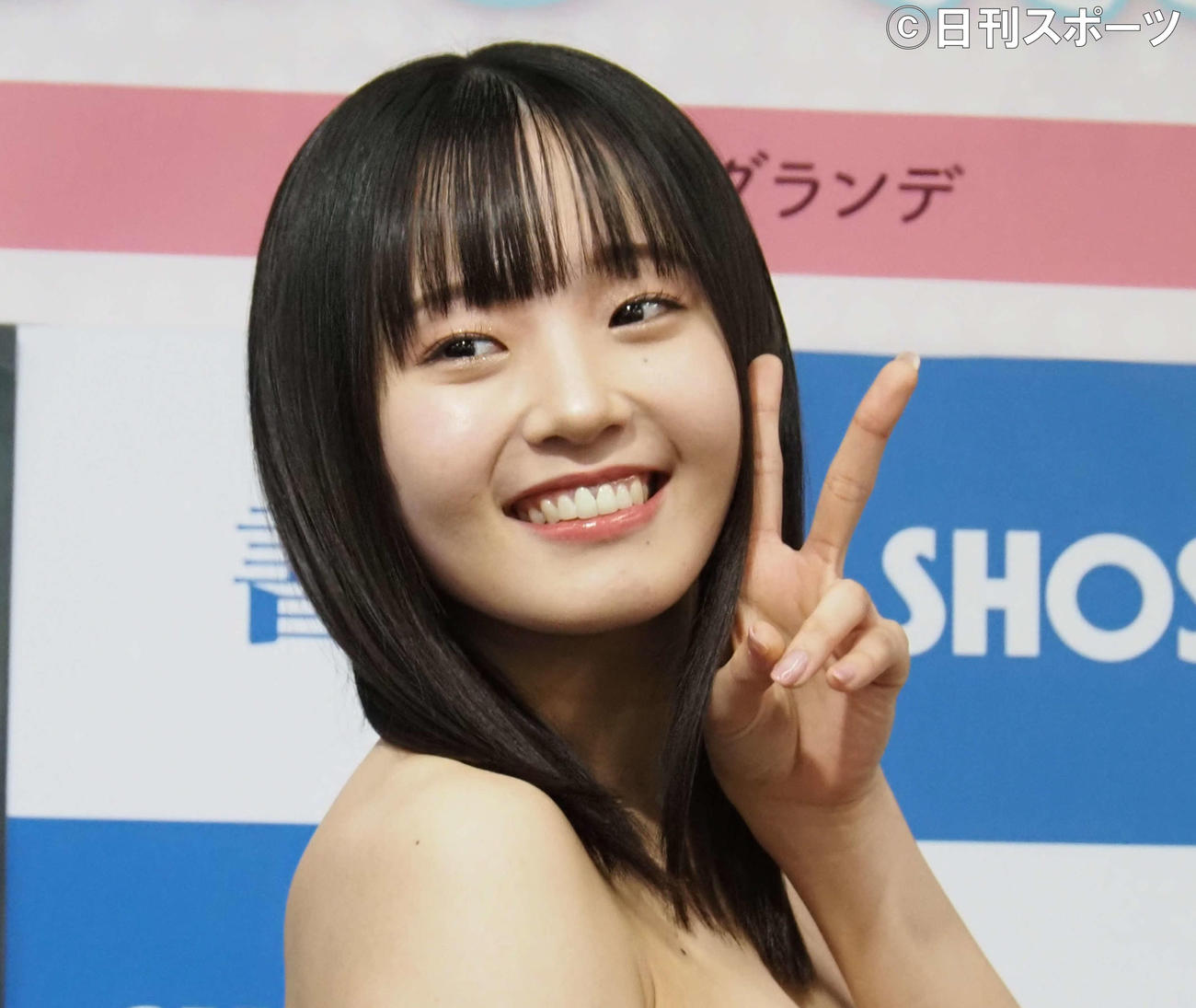 セカンド写真集「Metamorphose 2．0」発売記念イベントを開催した花咲ひより（撮影・遠藤尚子）