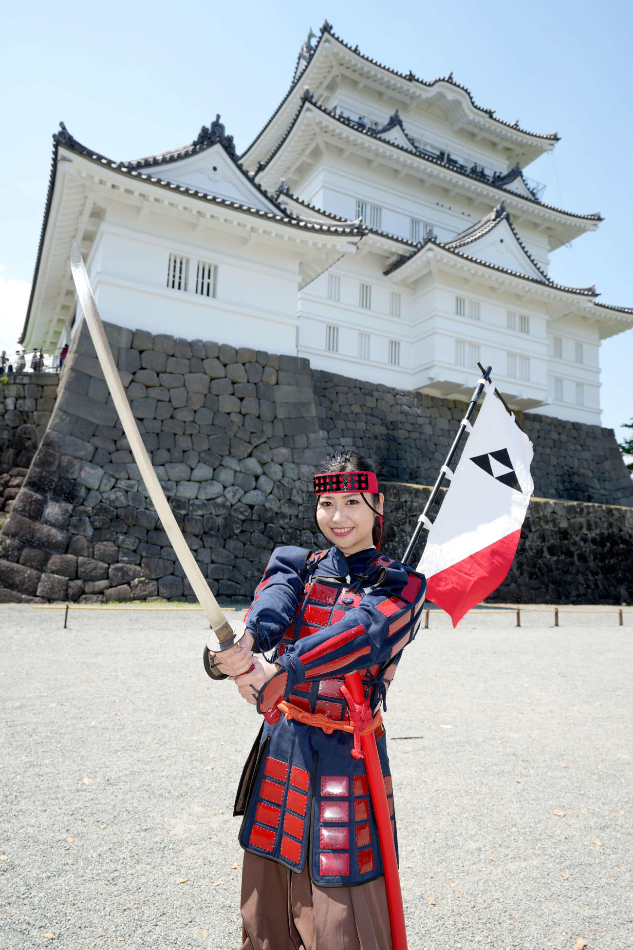 「北條五代　歴史と文化の祝典」の武者隊パレードに参加した門松みゆき